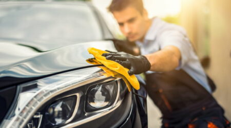 8 common mistakes to avoid while washing a car